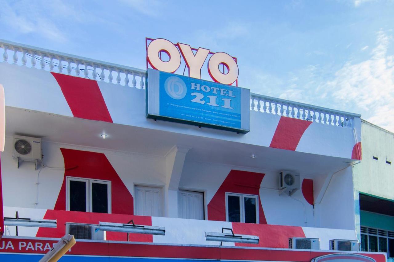 Oyo 2045 Hotel 211 Парапат Екстериор снимка